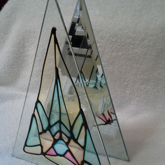 ✨SOLD✨STAINED GLASS LOOK MULTI-COLOR CANDLE HOLDER - Picture 2 of 8